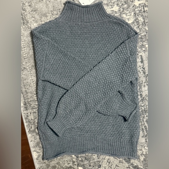 Girls Cozy Gray Mock Neck Sweater, Size Large - Picture 5 of 8